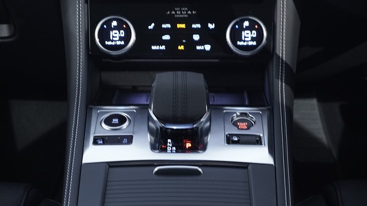 2024 Approved Jaguar F-Pace GREY P250 R-Dynamic SE