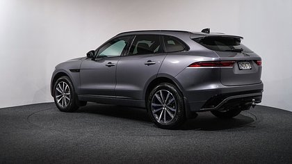 F-Pace 4