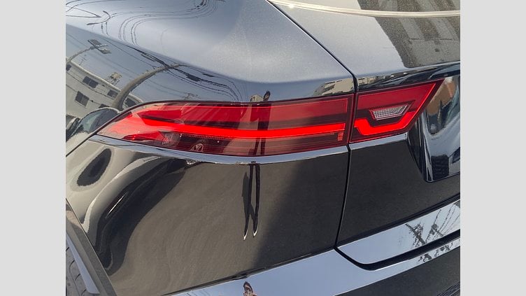 2023 認定中古車 Jaguar E-Pace サントリーニブラック P250 AWD（オートマチック） R-DYNAMIC SE