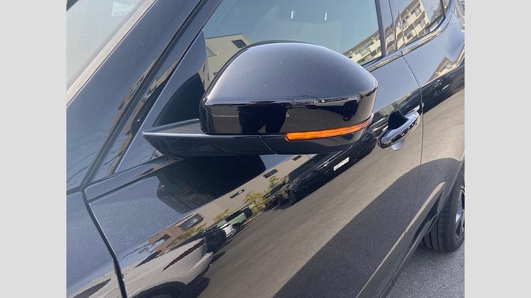 2023 認定中古車 Jaguar E-Pace サントリーニブラック P250 AWD（オートマチック） R-DYNAMIC SE