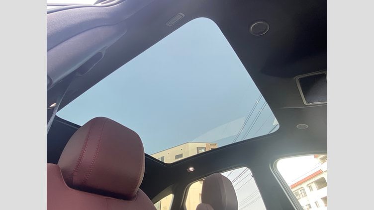2023 認定中古車 Jaguar E-Pace サントリーニブラック P250 AWD（オートマチック） R-DYNAMIC SE