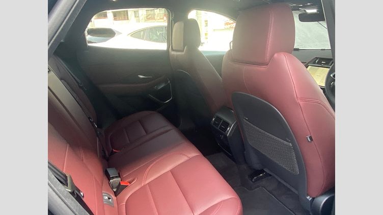 2023 認定中古車 Jaguar E-Pace サントリーニブラック P250 AWD（オートマチック） R-DYNAMIC SE