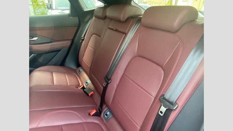 2023 認定中古車 Jaguar E-Pace サントリーニブラック P250 AWD（オートマチック） R-DYNAMIC SE