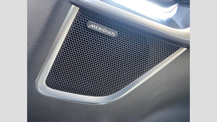 2023 認定中古車 Jaguar E-Pace サントリーニブラック P250 AWD（オートマチック） R-DYNAMIC SE