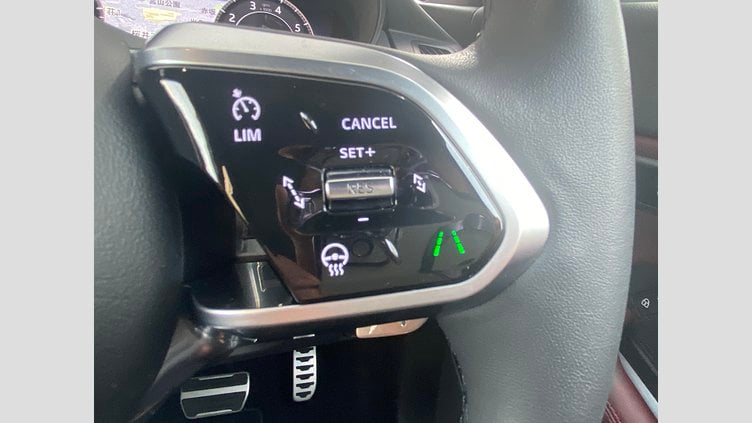 2023 認定中古車 Jaguar E-Pace サントリーニブラック P250 AWD（オートマチック） R-DYNAMIC SE