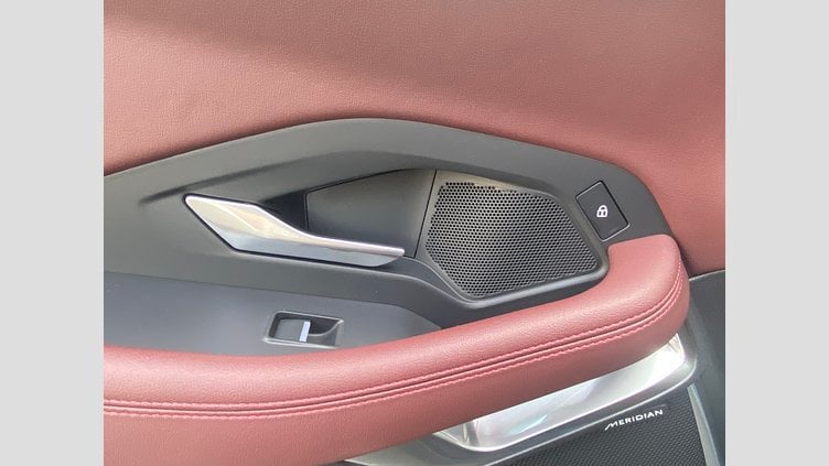2023 認定中古車 Jaguar E-Pace サントリーニブラック P250 AWD（オートマチック） R-DYNAMIC SE