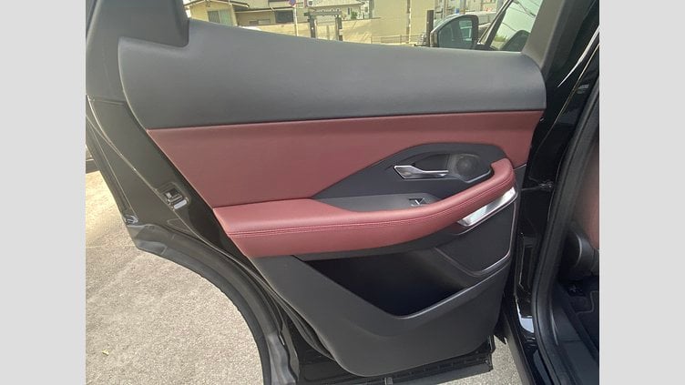 2023 認定中古車 Jaguar E-Pace サントリーニブラック P250 AWD（オートマチック） R-DYNAMIC SE