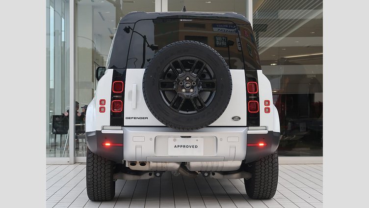 2023 認定中古車 Land Rover Defender 110 フジホワイト D300 AWD（AT） S