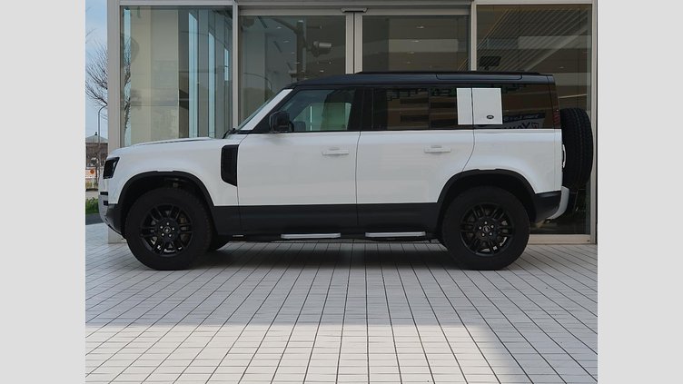 2023 認定中古車 Land Rover Defender 110 フジホワイト D300 AWD（AT） S