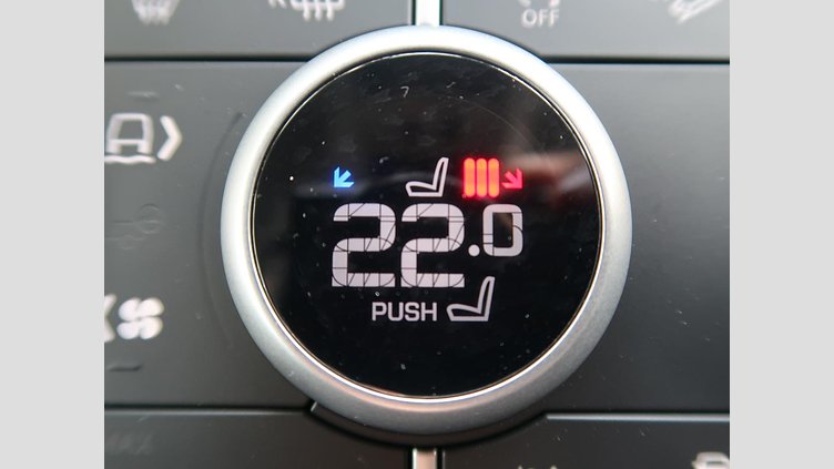 2023 認定中古車 Land Rover Defender 110 フジホワイト D300 AWD（AT） S