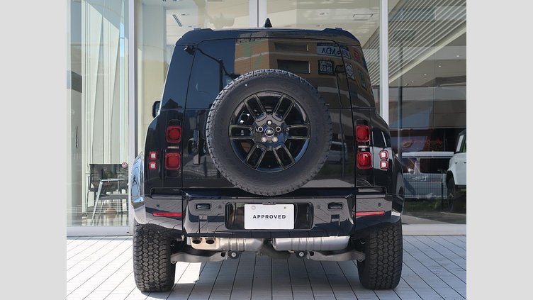2024 認定中古車 Land Rover Defender 110 サントリーニブラック D300 AWD（AT） X-DYNAMIC SE