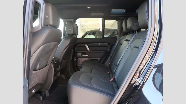 2024 認定中古車 Land Rover Defender 110 サントリーニブラック D300 AWD（AT） X-DYNAMIC SE