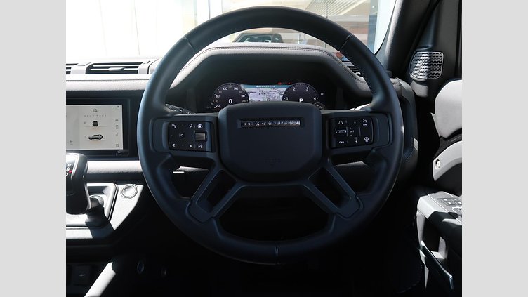 2024 認定中古車 Land Rover Defender 110 サントリーニブラック D300 AWD（AT） X-DYNAMIC SE