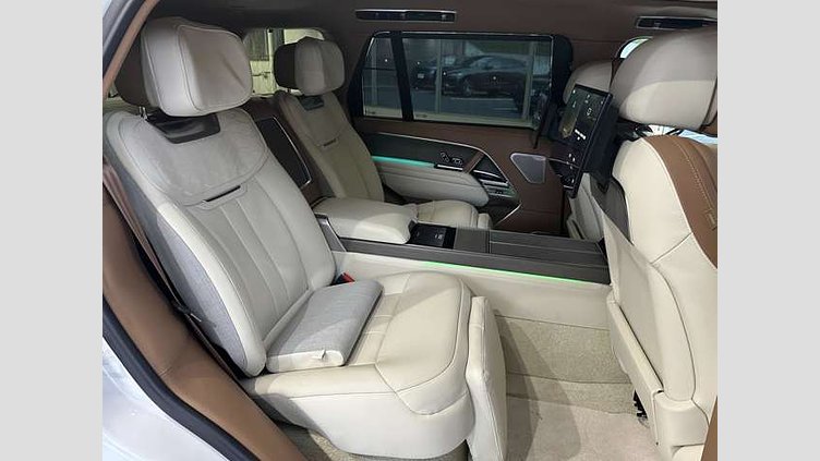 2023 認定中古車 Land Rover Range Rover アイシーホワイト - グロスフィニッシュ P530 AWD（AT） ロングホイールベース SV　セレニティ