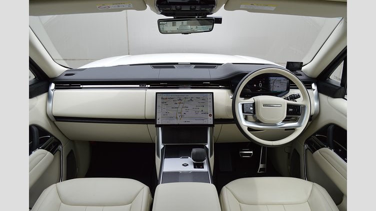 2024 認定中古車 Land Rover Range Rover オストゥーニパールホワイト（お取り扱いの有無については正規ディーラーにお問い合わせください） D300 AWD MHEV（AT） スタンダードホイールベース Autobiography