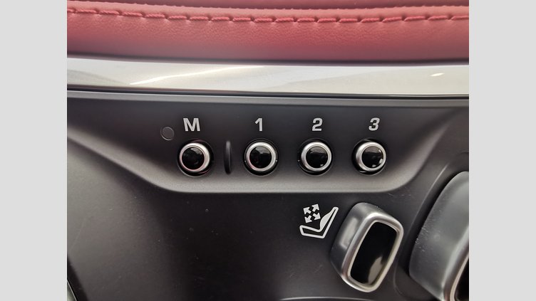 2023 認定中古車 Jaguar F-Type サントリーニブラック P450 オートマチック 全輪駆動 F-TYPEクーペ R-DYNAMIC BLACK