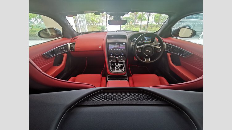 2023 認定中古車 Jaguar F-Type サントリーニブラック P450 オートマチック 全輪駆動 F-TYPEクーペ R-DYNAMIC BLACK