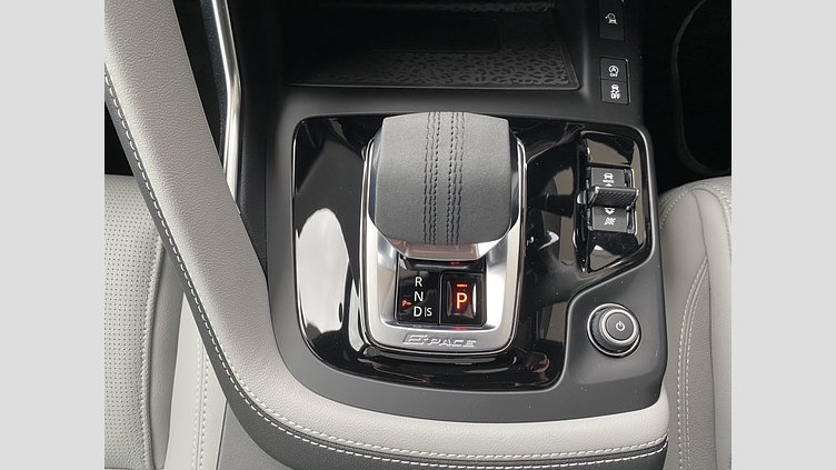 2024 認定中古車 Jaguar E-Pace カルパチアングレイ P250 AWD（オートマチック） R-DYNAMIC SE