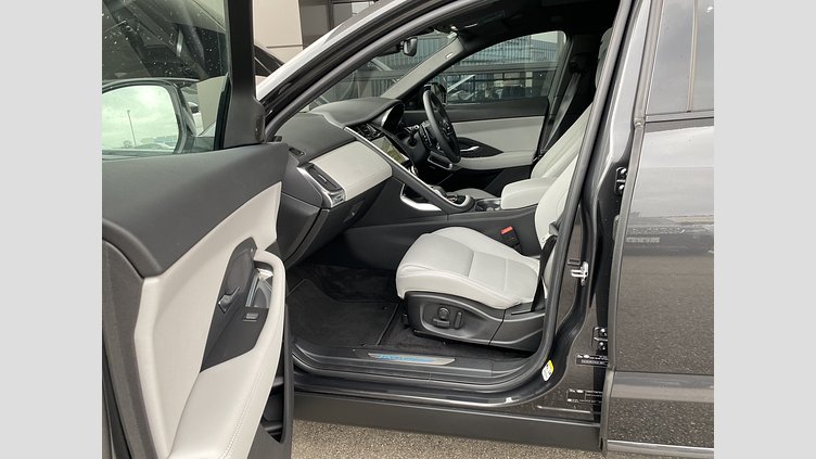 2024 認定中古車 Jaguar E-Pace カルパチアングレイ P250 AWD（オートマチック） R-DYNAMIC SE
