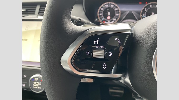 2024 認定中古車 Jaguar E-Pace カルパチアングレイ P250 AWD（オートマチック） R-DYNAMIC SE
