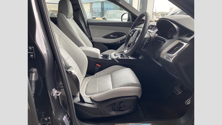 2024 認定中古車 Jaguar E-Pace カルパチアングレイ P250 AWD（オートマチック） R-DYNAMIC SE