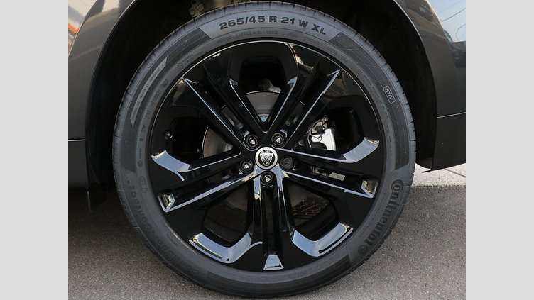 2024 認定中古車 Jaguar F-Pace カルパチアングレイ D204 AWD（オートマチック）MHEV R-DYNAMIC SE