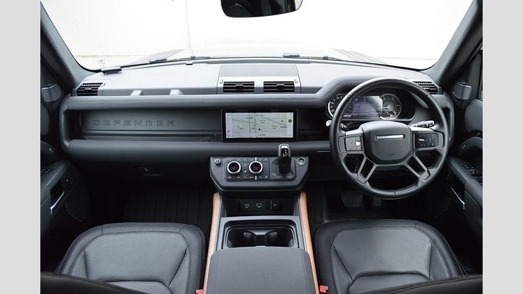 2023 認定中古車 Land Rover Defender 110 サントリーニブラック D300 AWD（AT） X-DYNAMIC SE