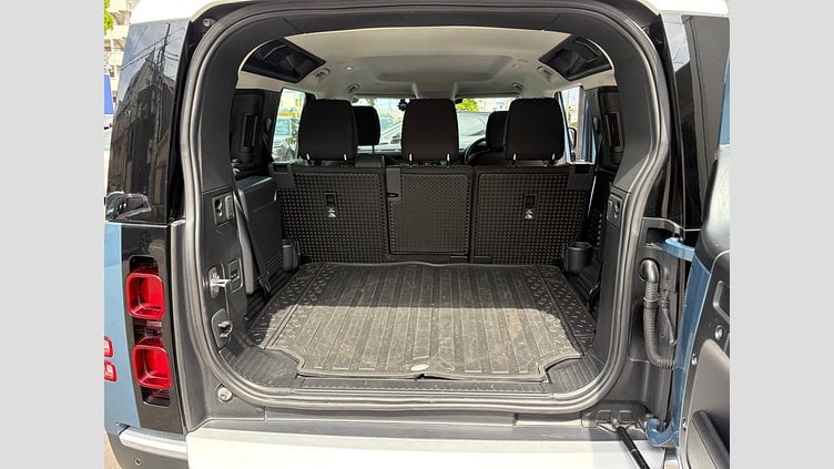 2020 認定中古車 Land Rover Defender 110 Tasman Blue 2.0 litre i4P Petrol スタートアップエディション