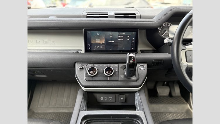 2020 認定中古車 Land Rover Defender 110 Tasman Blue 2.0 litre i4P Petrol スタートアップエディション