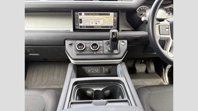 2020 認定中古車 Land Rover Defender 110 Tasman Blue 2.0 litre i4P Petrol スタートアップエディション