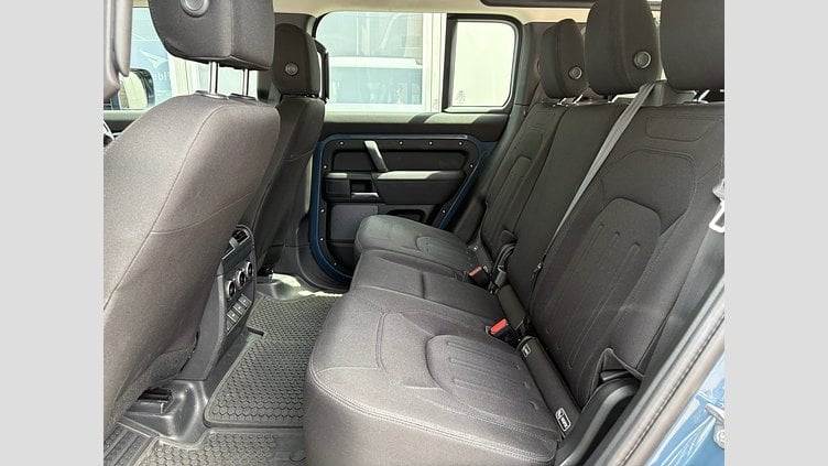 2020 認定中古車 Land Rover Defender 110 Tasman Blue 2.0 litre i4P Petrol スタートアップエディション