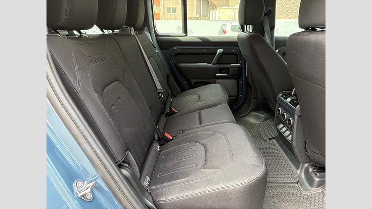 2020 認定中古車 Land Rover Defender 110 Tasman Blue 2.0 litre i4P Petrol スタートアップエディション