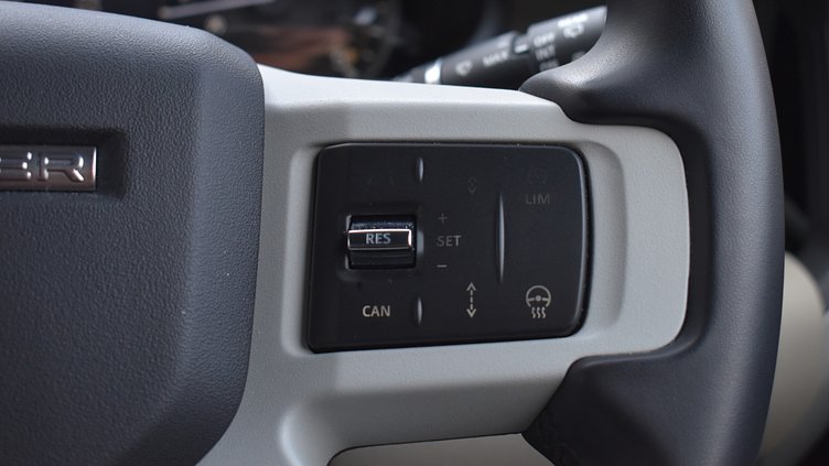 2023 認定中古車 Land Rover Defender 110 アイガーグレイ D300 AWD（AT） X-DYNAMIC SE イースナーED3.0L D300