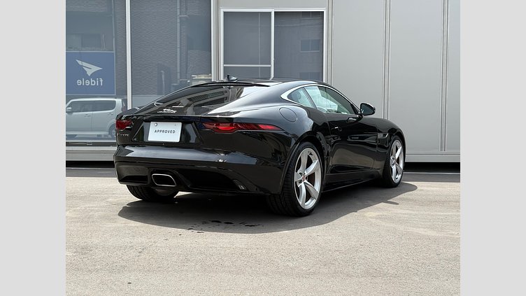 2023 認定中古車 Jaguar F-Type サントリーニブラック P300 オートマチック 後輪駆動 F-TYPEクーペ R-DYNAMIC