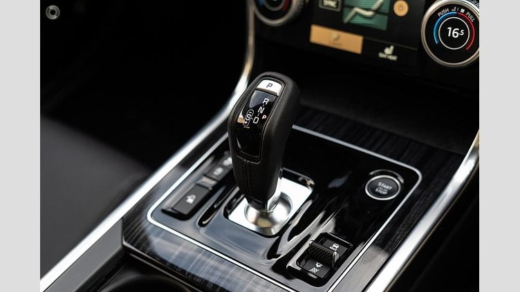 2024 Approved Jaguar XE Eiger Grey 2.0 litre i4P Petrol 24MY 300 Sport Sedan
