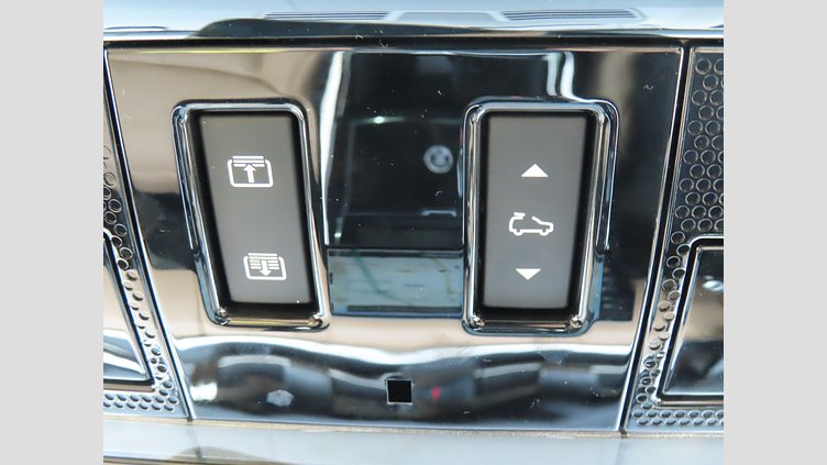 2024 認定中古車 Land Rover Range Rover Sport サントリーニブラック D300マイルドハイブリッド スタンダードホイールベース Dynamic HSE