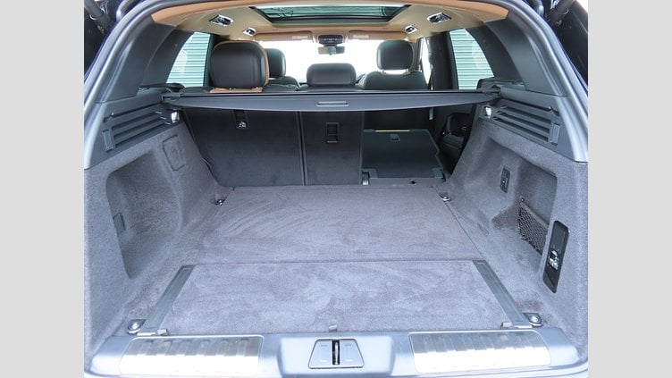 2024 認定中古車 Land Rover Range Rover Sport サントリーニブラック D300マイルドハイブリッド スタンダードホイールベース Dynamic HSE
