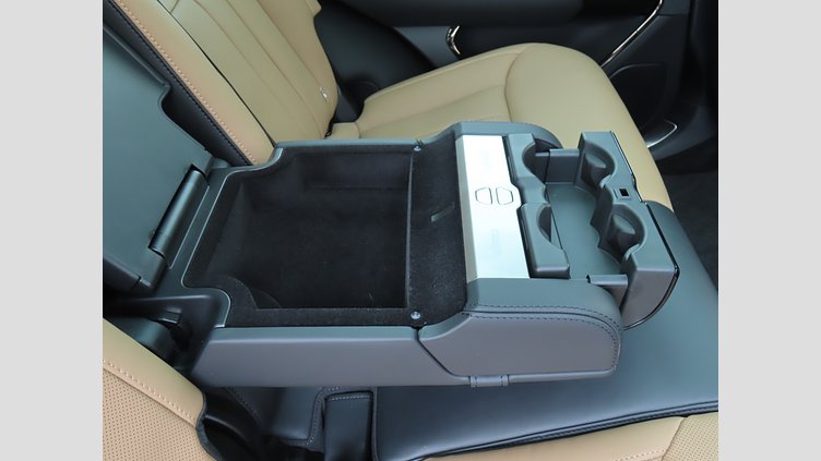 2024 認定中古車 Land Rover Range Rover Sport サントリーニブラック D300マイルドハイブリッド スタンダードホイールベース Dynamic HSE
