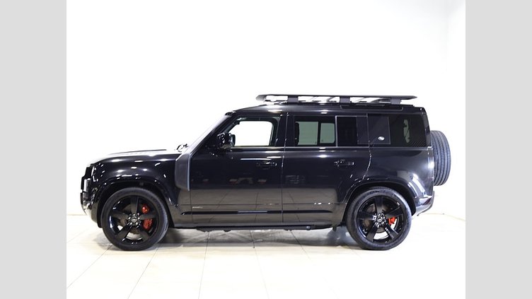 2023 認定中古車 Land Rover Defender 110 サントリーニブラック D300 AWD（AT） X