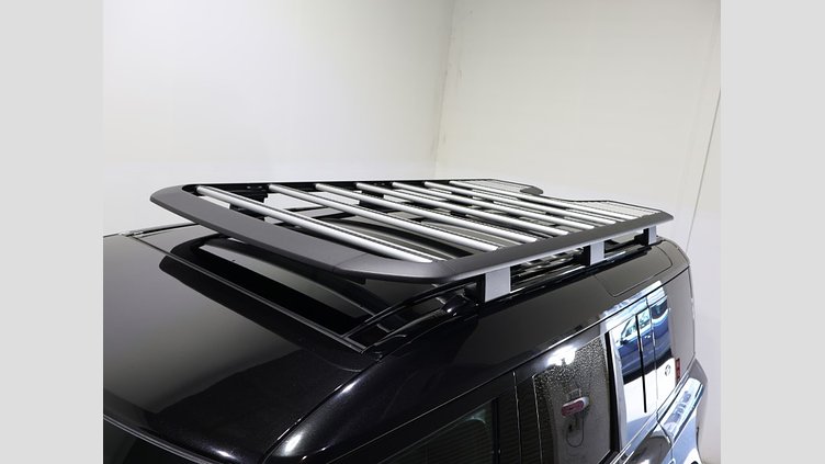 2023 認定中古車 Land Rover Defender 110 サントリーニブラック D300 AWD（AT） X