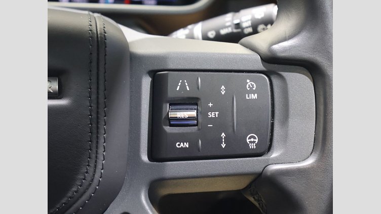 2023 認定中古車 Land Rover Defender 110 サントリーニブラック D300 AWD（AT） X
