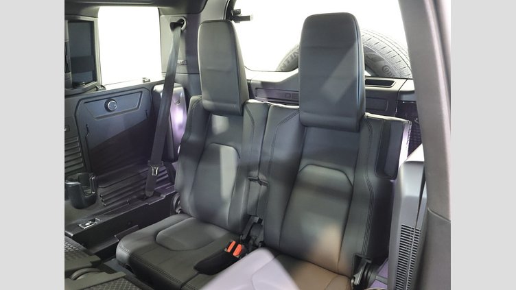 2023 認定中古車 Land Rover Defender 110 サントリーニブラック D300 AWD（AT） X