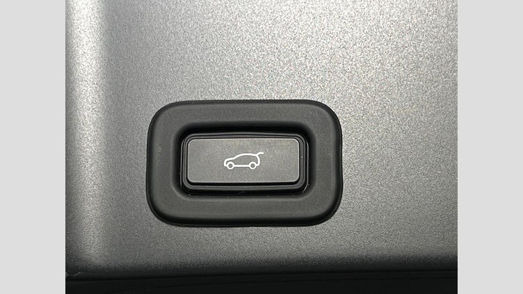 2020 認定中古車 Land Rover Range Rover Evoque ユーロンホワイト D180 R-DYNAMIC S