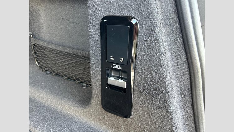 2024 認定中古車 Land Rover Range Rover Sport カルパチアングレイ D300マイルドハイブリッド スタンダードホイールベース Dynamic SE