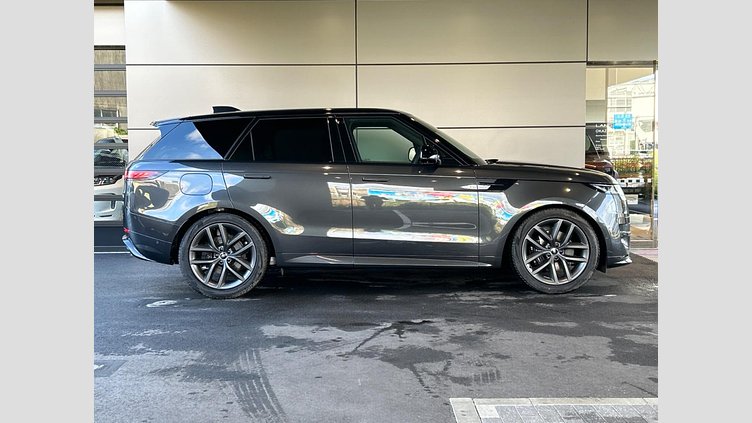 2024 認定中古車 Land Rover Range Rover Sport カルパチアングレイ D300マイルドハイブリッド スタンダードホイールベース Dynamic SE