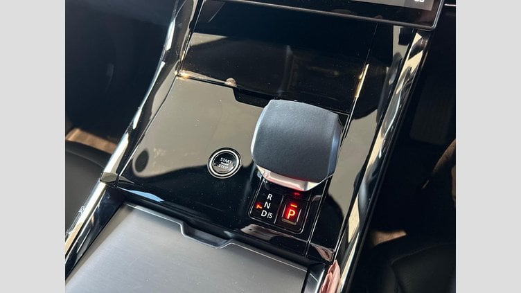 2024 認定中古車 Land Rover Range Rover Sport カルパチアングレイ D300マイルドハイブリッド スタンダードホイールベース Dynamic SE