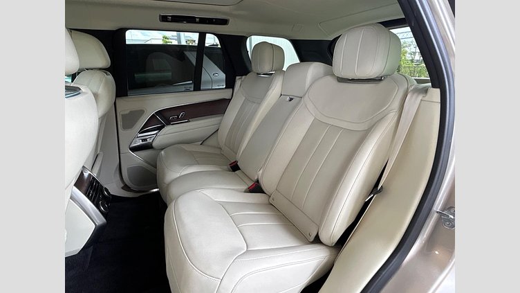 2023 認定中古車 Land Rover Range Rover バトゥミゴールド D300 AWD MHEV（AT） スタンダードホイールベース AUTOBIOGRAPHY