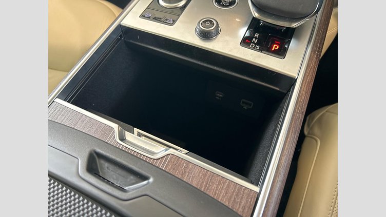2023 認定中古車 Land Rover Range Rover バトゥミゴールド D300 AWD MHEV（AT） スタンダードホイールベース AUTOBIOGRAPHY