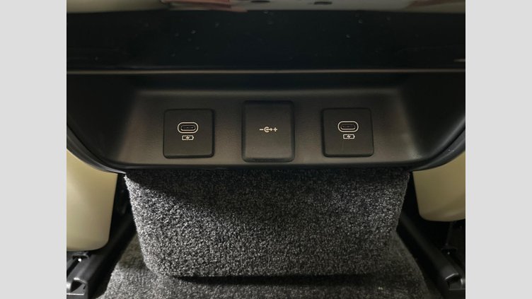 2023 認定中古車 Land Rover Range Rover バトゥミゴールド D300 AWD MHEV（AT） スタンダードホイールベース AUTOBIOGRAPHY