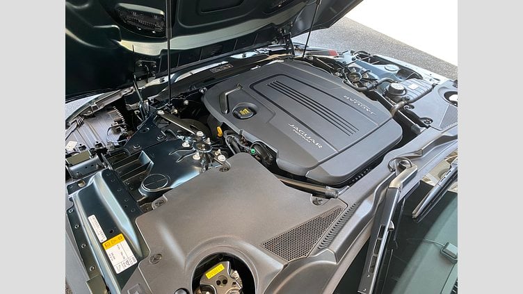 2023 認定中古車 Jaguar F-Type ブリティッシュレーシンググリーン P300 オートマチック 後輪駆動 F-TYPEクーペ R-DYNAMIC